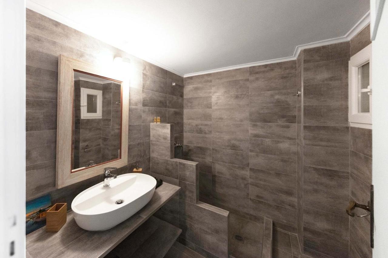 Spacious 3 Bedroom Apt Near Acropolis Museum Atene Esterno foto
